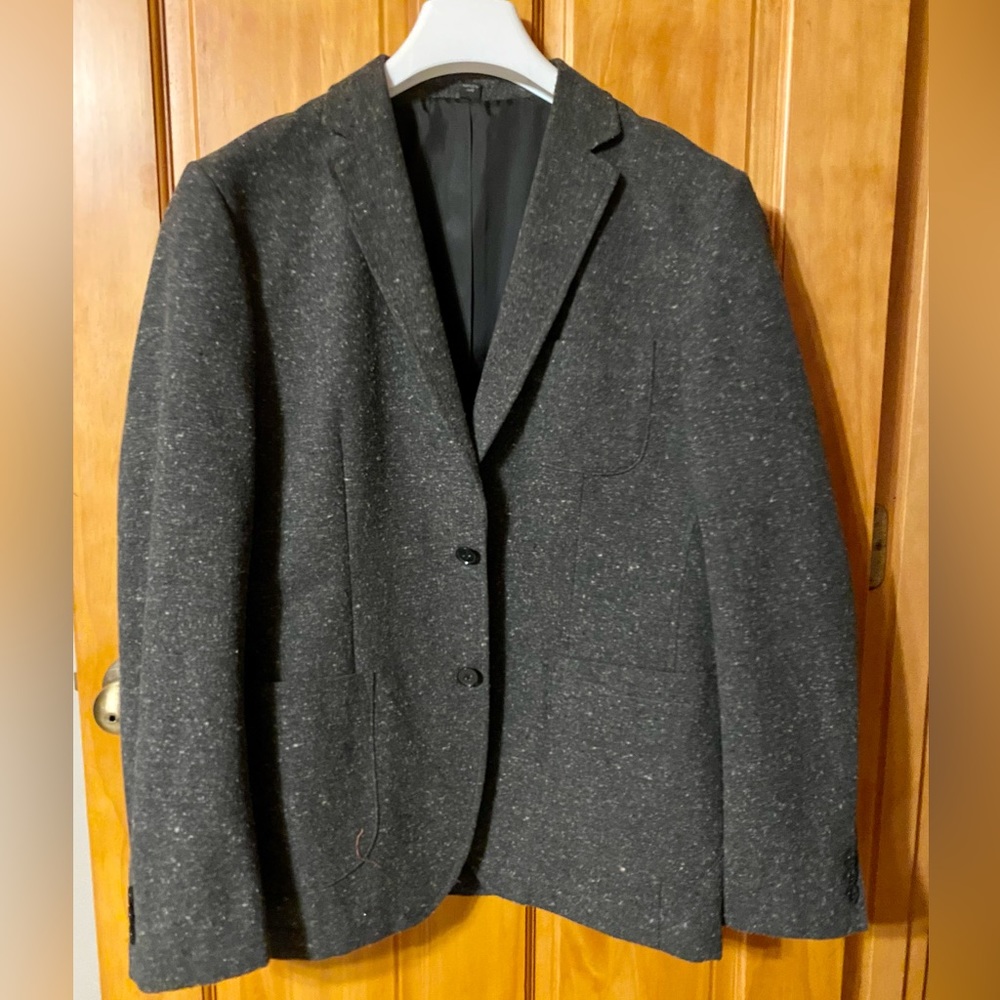 Grey textured men’s blazer